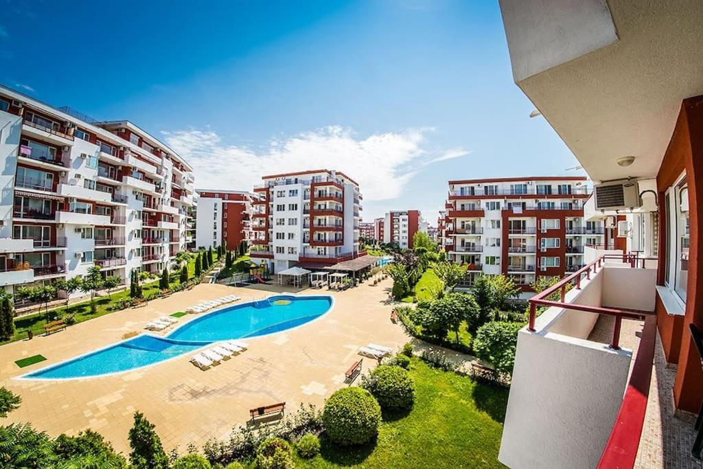 Roof Top Sea View Apartment 167,2Loznice,4-7 Osob Sveti Vlas Εξωτερικό φωτογραφία