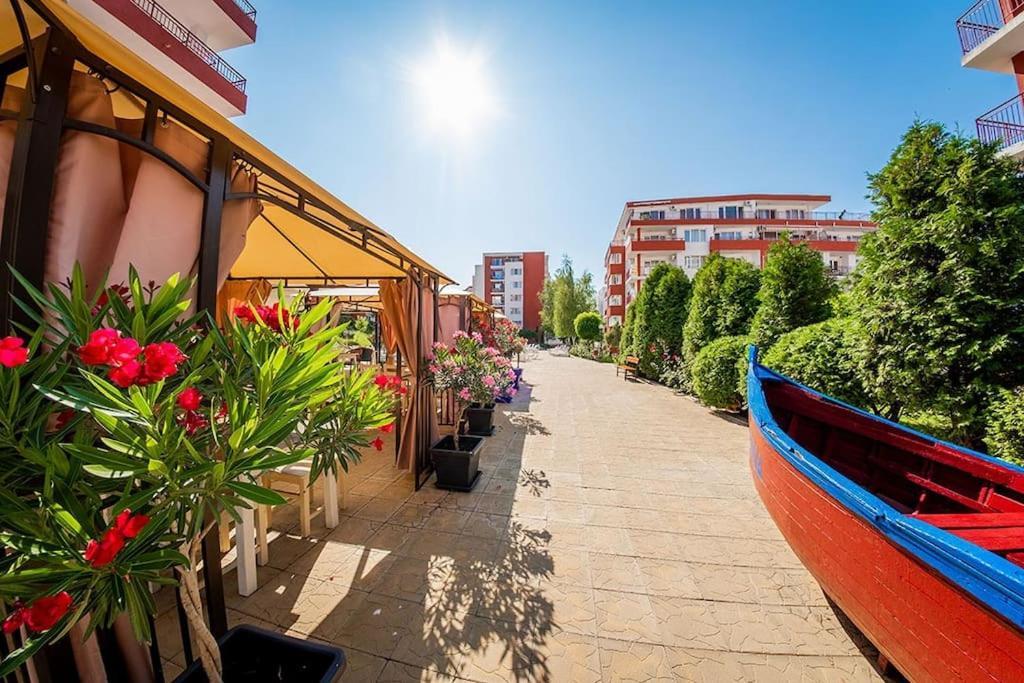 Roof Top Sea View Apartment 167,2Loznice,4-7 Osob Sveti Vlas Εξωτερικό φωτογραφία