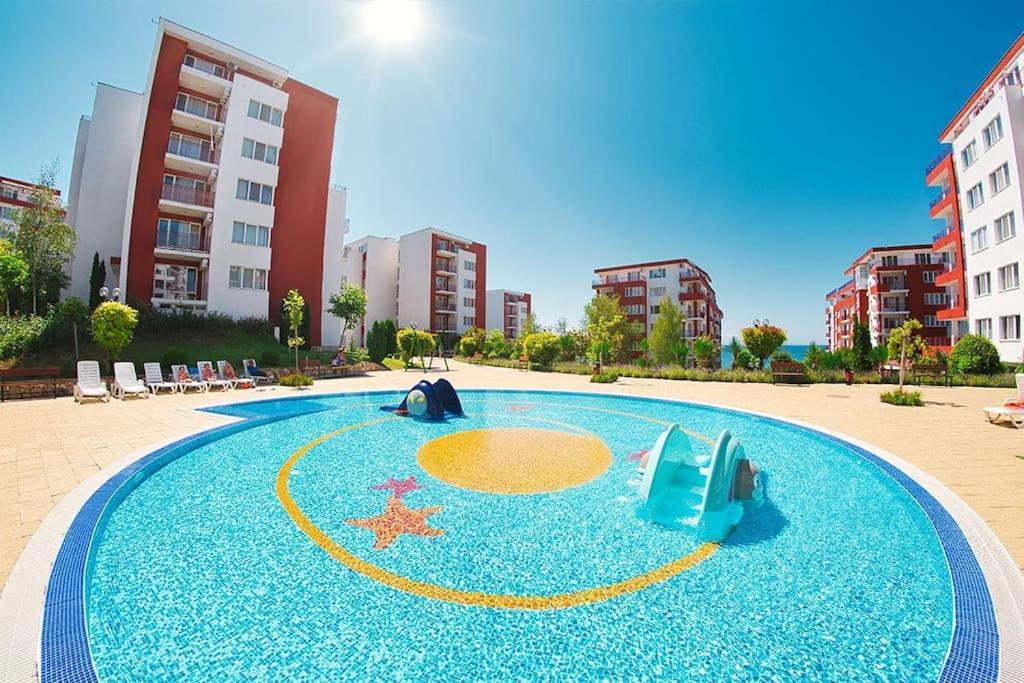 Roof Top Sea View Apartment 167,2Loznice,4-7 Osob Sveti Vlas Εξωτερικό φωτογραφία