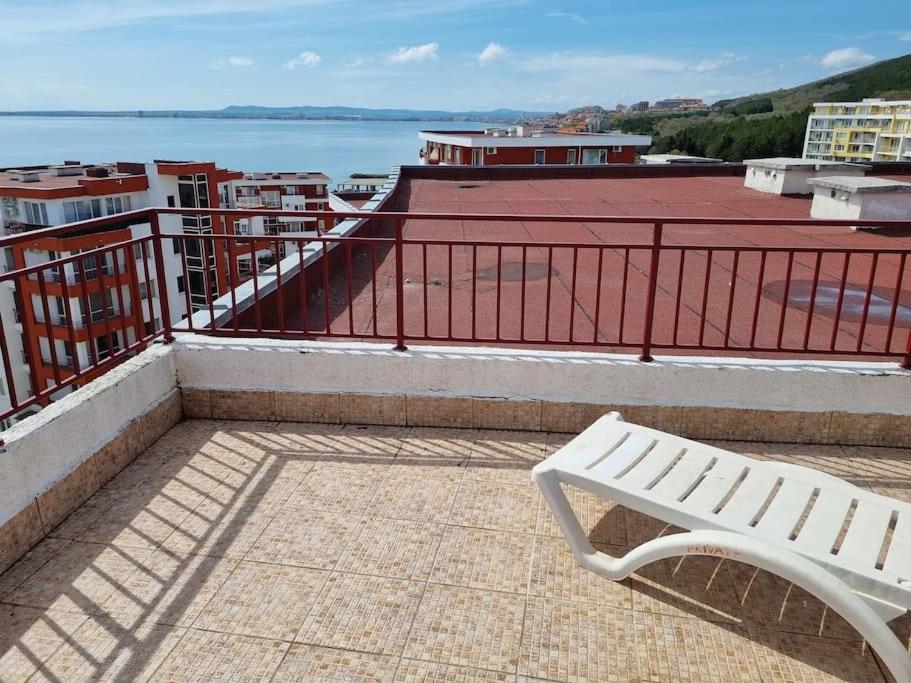 Roof Top Sea View Apartment 167,2Loznice,4-7 Osob Sveti Vlas Εξωτερικό φωτογραφία